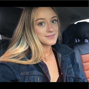 Meet your Posher, Emma